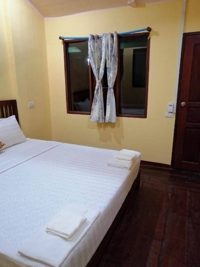 Sayyaphone Guesthouse Thakho Buitenkant foto