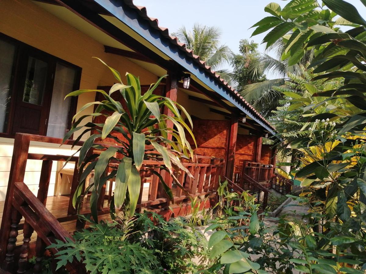 Sayyaphone Guesthouse Thakho Buitenkant foto
